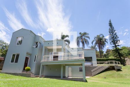 Casa à venda com 309m², 4 quartos e 4 vagas Casa à venda com 309m², 4 quartos e 4 vagasfachada intena - quintal