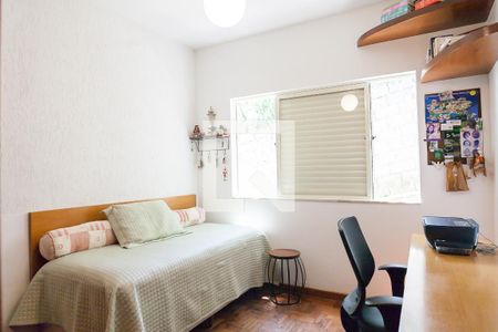 Casa à venda com 309m², 4 quartos e 4 vagas Casa à venda com 309m², 4 quartos e 4 vagasquarto 2