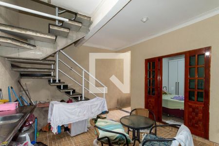 Casa à venda com 339m², 5 quartos e 2 vagas