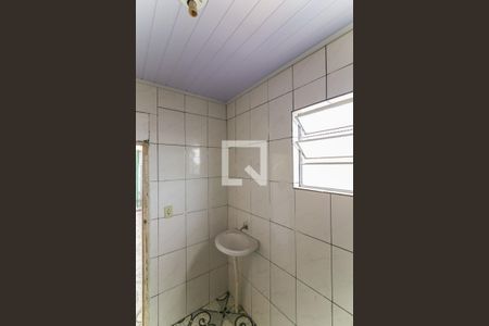 Banheiro de casa para alugar com 1 quarto, 50m² em Parque Pinheiros, Taboão da Serra