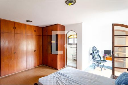 Suíte de casa para alugar com 11 quartos, 300m² em Saúde, São Paulo