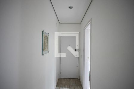 Hall de entrada de apartamento à venda com 3 quartos, 188m² em Lar São Paulo, São Paulo