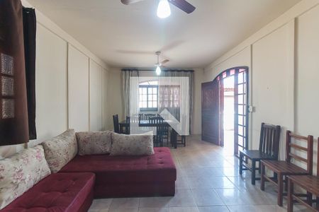 Sala/Sala de Jantar de casa para alugar com 4 quartos, 140m² em Jardim Ponte Grande, Mogi das Cruzes