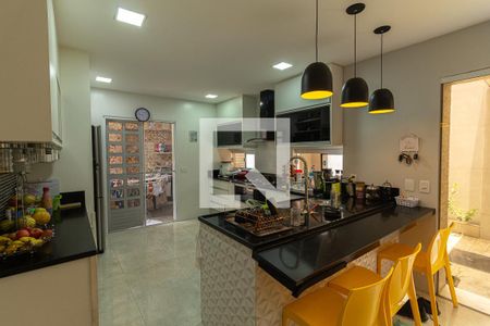Cozinha de casa de condomínio à venda com 4 quartos, 240m² em Méier, Rio de Janeiro