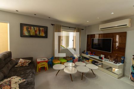 Sala de casa de condomínio à venda com 4 quartos, 240m² em Méier, Rio de Janeiro