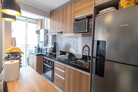 Cozinha de apartamento à venda com 2 quartos, 45m² em Parque Industrial Tomas Edson, São Paulo