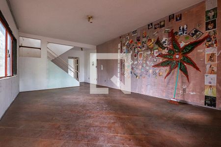 Sala de casa à venda com 3 quartos, 140m² em Cerqueira César, São Paulo