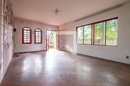 Sala de casa à venda com 3 quartos, 140m² em Cerqueira César, São Paulo