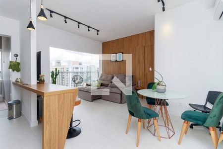 Sala de apartamento para alugar com 1 quarto, 65m² em Vila Cordeiro, São Paulo