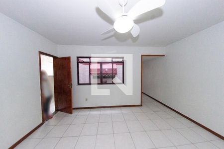 Sala de apartamento à venda com 2 quartos, 73m² em Brás de Pina, Rio de Janeiro