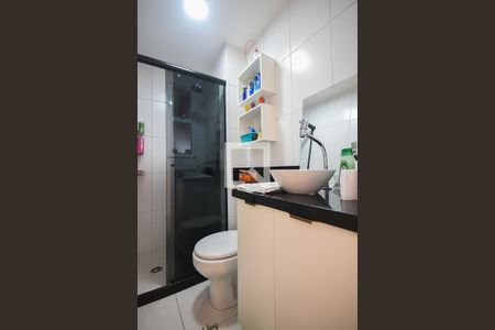 Apartamento à venda com 64m², 3 quartos e 2 vagas Apartamento à venda com 64m², 3 quartos e 2 vagasBanheiro