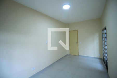 Sala de casa para alugar com 3 quartos, 199m² em Vila Bertioga, São Paulo