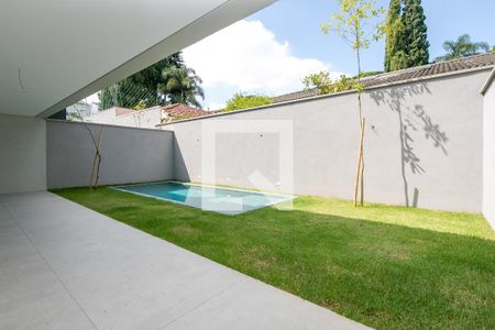 Piscina de casa à venda com 4 quartos, 435m² em Campo Belo, São Paulo