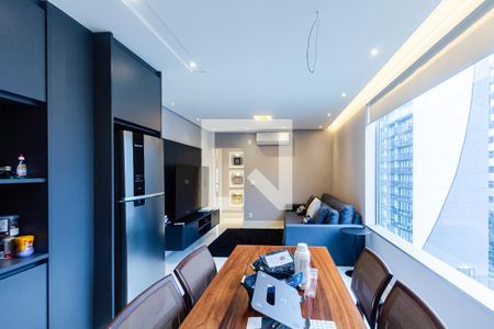 Sala/Cozinha de apartamento para alugar com 2 quartos, 70m² em Vila Nova Conceição, São Paulo