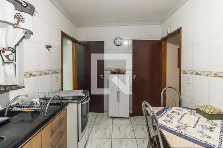 Casa à venda com 76m², 2 quartos e 2 vagas Casa à venda com 76m², 2 quartos e 2 vagasCozinha