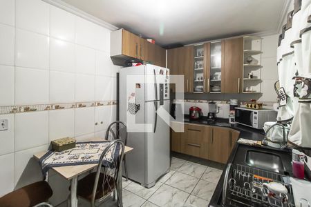 Casa à venda com 76m², 2 quartos e 2 vagas Casa à venda com 76m², 2 quartos e 2 vagasCozinha