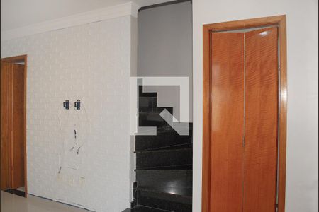 Sala de casa à venda com 2 quartos, 65m² em Vila Isolina Mazzei, São Paulo