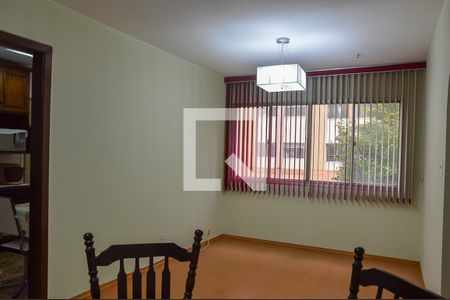 Apartamento para alugar com 80m², 2 quartos e 2 vagasSala