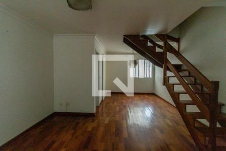 Sala de casa de condomínio para alugar com 4 quartos, 200m² em Vila Mariana, São Paulo