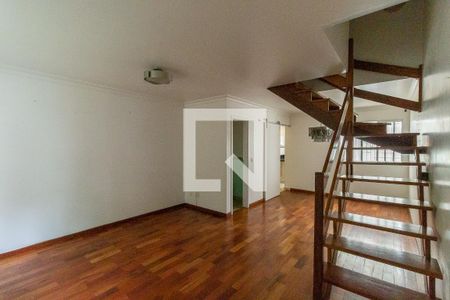 Sala de casa de condomínio para alugar com 4 quartos, 200m² em Vila Mariana, São Paulo