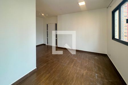 Sala  de apartamento para alugar com 2 quartos, 80m² em Moema, São Paulo