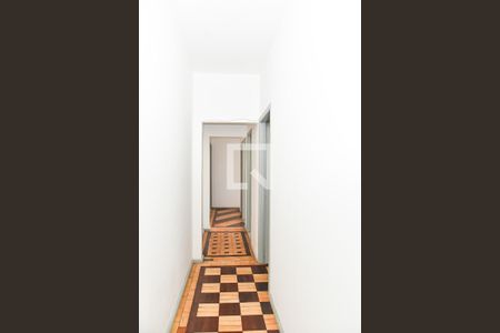 Corredor de apartamento à venda com 3 quartos, 110m² em Santa Maria Goretti, Porto Alegre