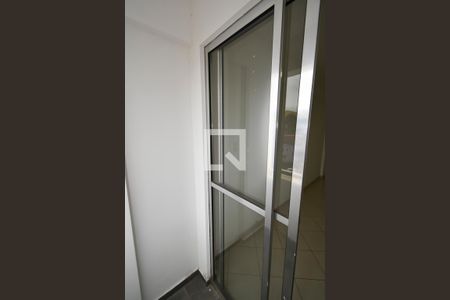 Sacada da Sala de apartamento à venda com 2 quartos, 62m² em Vila Mazzei, São Paulo