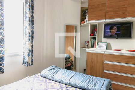 Suíte  de apartamento à venda com 3 quartos, 64m² em Vila Mazzei, São Paulo