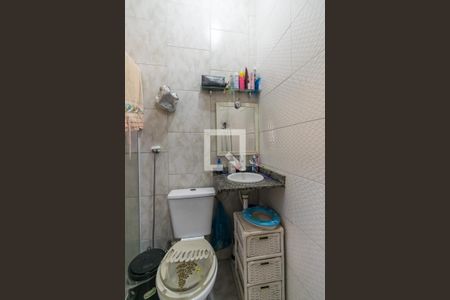 Banheiro da Suíte de casa de condomínio à venda com 2 quartos, 68m² em Brás de Pina, Rio de Janeiro