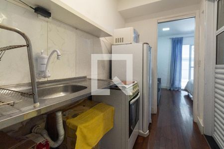 Cozinha de apartamento para alugar com 1 quarto, 60m² em Pinheiros, São Paulo