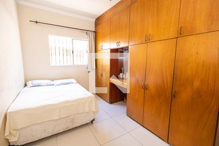 Quarto 1 de casa à venda com 3 quartos, 109m² em Ouro Preto, Belo Horizonte
