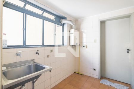 Apartamento à venda com 133m², 3 quartos e 2 vagas Apartamento à venda com 133m², 3 quartos e 2 vagasÁrea de Serviço