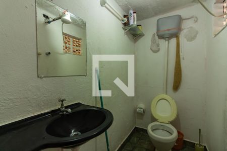 Banheiro de casa à venda com 4 quartos, 270m² em Padroeira, Osasco