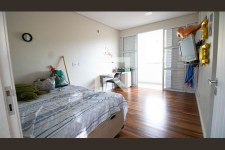Suíte 1 de casa de condomínio para alugar com 3 quartos, 405m² em Jardim Peri, São Paulo