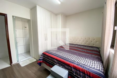 Suíte  de casa à venda com 2 quartos, 219m² em Veloso, Osasco