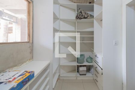 Quarto Suíte-Closet de casa à venda com 2 quartos, 100m² em Olaria, Canoas