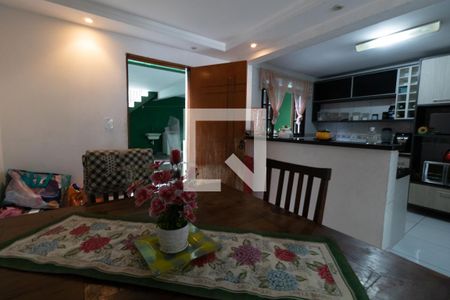 Sala de Jantar de casa à venda com 3 quartos, 200m² em Jardim Ester, São Paulo