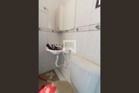 Casa para alugar com 200m², 3 quartos e 2 vagas Casa para alugar com 200m², 3 quartos e 2 vagasBanheiro