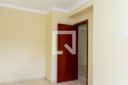 Quarto 2 de apartamento para alugar com 2 quartos, 55m² em Vila Progresso, Sorocaba