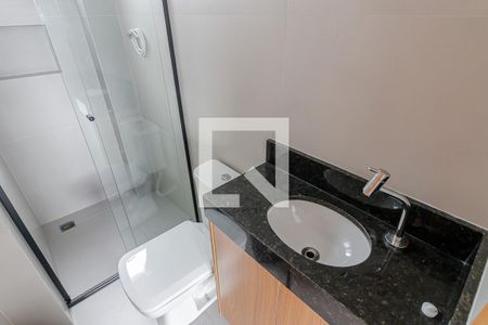 Banheiro  de apartamento para alugar com 1 quarto, 28m² em Vila Moinho Velho, São Paulo