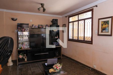 Sala de casa à venda com 2 quartos, 185m² em Piedade, Rio de Janeiro