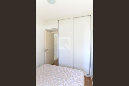 Quarto de apartamento para alugar com 2 quartos, 50m² em Jardim Ismenia, São José dos Campos