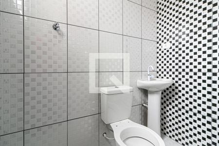 Banheiro de apartamento para alugar com 1 quarto, 24m² em Vila Santa Teresa, São Paulo