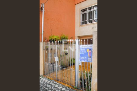 Casa à venda com 87m², 2 quartos e 2 vagas Casa à venda com 87m², 2 quartos e 2 vagasFachada