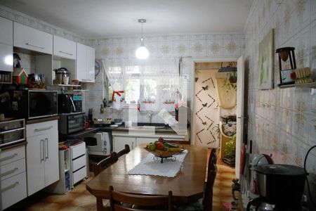 Casa à venda com 87m², 2 quartos e 2 vagas Casa à venda com 87m², 2 quartos e 2 vagasCozinha