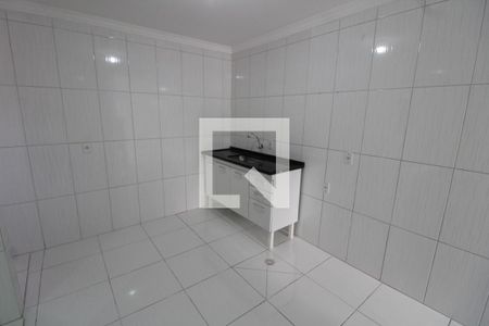 Cozinha de casa para alugar com 2 quartos, 65m² em Vila Antonieta, São Paulo