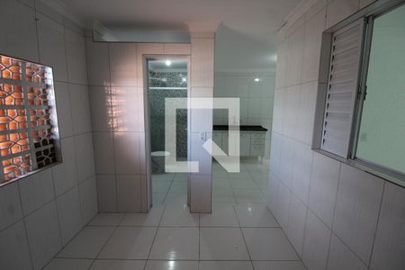 Área de Serviço de casa para alugar com 2 quartos, 65m² em Vila Antonieta, São Paulo