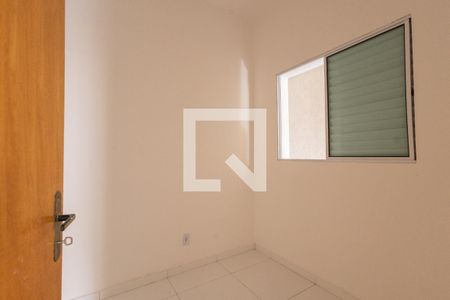 Quarto 1 de apartamento para alugar com 2 quartos, 40m² em Vila Esperança, São Paulo