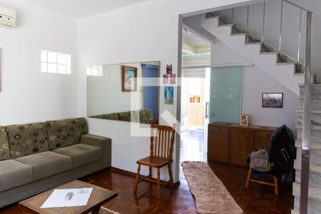 Sala de casa para alugar com 4 quartos, 144m² em Vila Valqueire, Rio de Janeiro