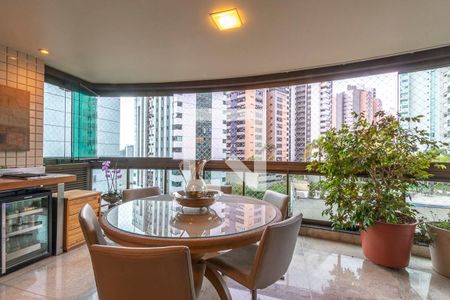 Varanda de apartamento à venda com 3 quartos, 178m² em Belvedere, Belo Horizonte